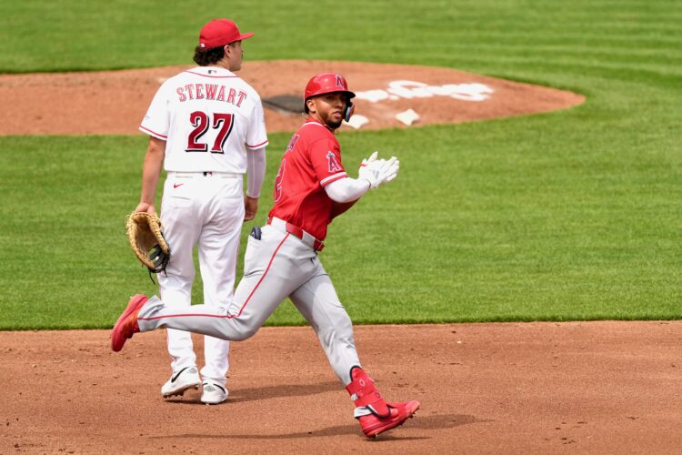 Angels’ Soriano dominant in 9-6 win over Reds